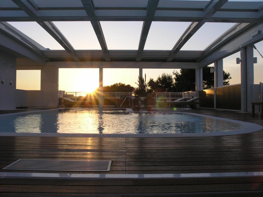 Aparthotel England Riccione Eksteriør bilde