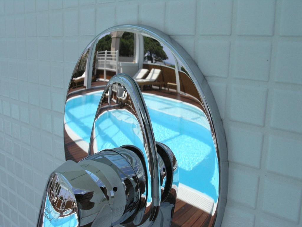 Aparthotel England Riccione Eksteriør bilde
